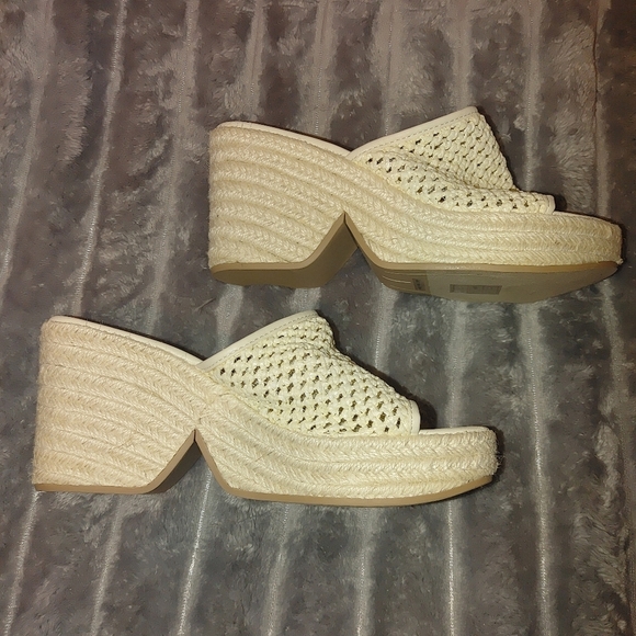 Dolce Vita Cream Woven Mules, Size 7 No Box NWT - Picture 4 of 6